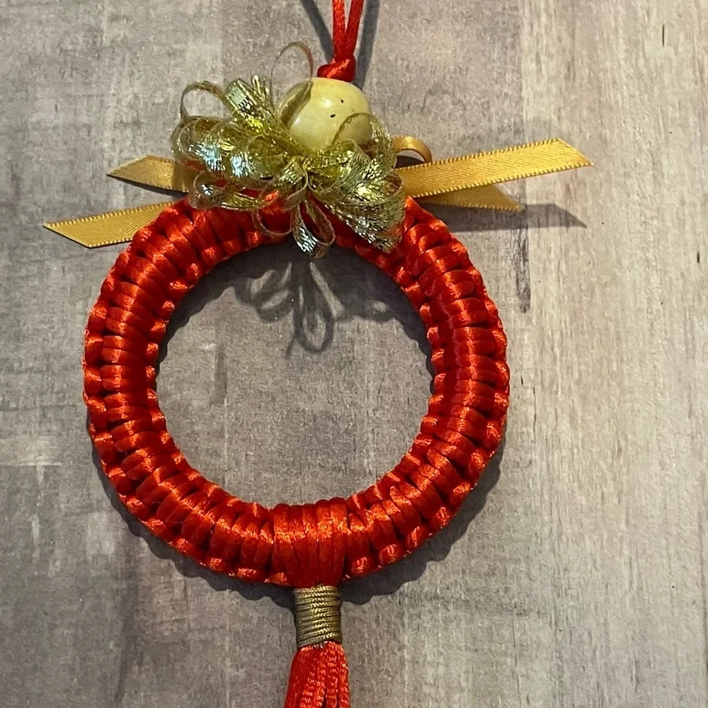 HANDMADE MACRAME CHRISTMAS ORNAMENT - Picture 5 of 9